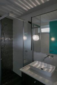 Inspiration for a contemporary bathroom in Sydney.